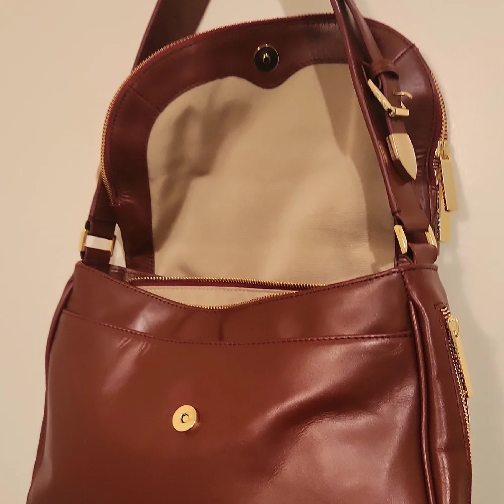 Beau + Arrow Charley Hobo - Picture 5 of 13